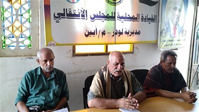 رئيس انتقالي لودر يلتقي بشخصيات سياسية ويؤكد أهمية تعزيز الأمن والاستقرار