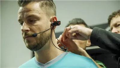 «فيفا» سيستخدم كاميرات مثبتة على أجساد الحكام في كأس العالم 2026