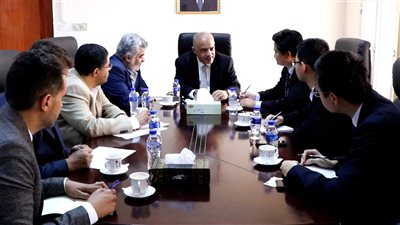 وزير التخطيط يبحث مع القائم بأعمال السفير الصيني تعزيز الشراكة التنموية