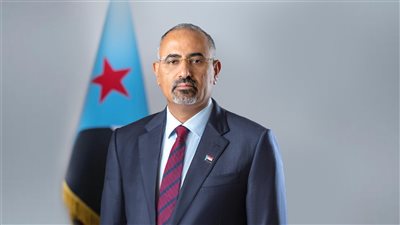 الرئيس الزُبيدي يوجه بتكريم أوائل الثانوية في الجنوب