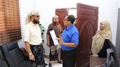 نائب وزير الأوقاف يتفقد سير العمل في مكتب الوزارة بعدن