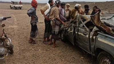 نجاة أسرة من الموت بعد أن جرفت السيول سيارتهم في مديرية أحور بأبين 