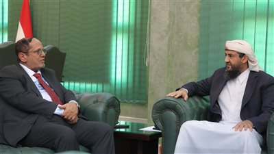 المحرّمي يبحث مع رئيس هيئة التشاور والمصالحة مستجدات الأوضاع وتنسيق الجهود