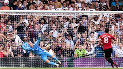 فولهام يحبط اليونايتد بالتعادل... وإيفرتون يتألق على ملعبه الجديد