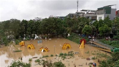 فيتنام تجلي أكثر من 300 ألف شخص تحسبا لإعصار كاجيكي