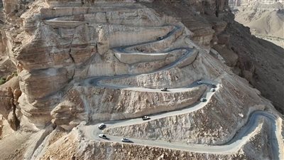 محافظ حضرموت يتفقد مديريتي الضليعة ودوعن ويوجه بسرعة إغاثة المتضررين