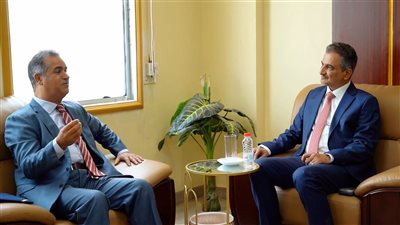 لملس يؤكد لسفير ليبيا لدى بلادنا توفير الأجواء المناسبة لعمل البعثات الدبلوماسية في عدن 