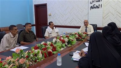 لقاء بمدينة المكلا يناقش آلية تنظيم الوثائق الثبوتية ومعالجة مشكلات فقدان الهوية 