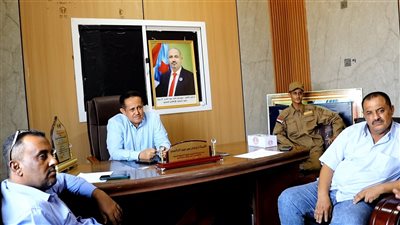 رئيس انتقالي لحج يبحث مع مدير أمن الحوطة الجوانب الأمنية في المديرية