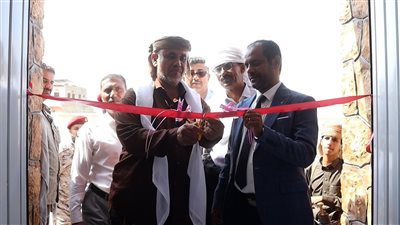 انتقالي المحفد والسلطة المحلية يفتتحان مركز الغسيل الكلوي الخيري بالمديرية