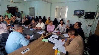 عدن .. المكتب التنفيذي بالتواهي يشدد على الارتقاء بالخدمات العامة