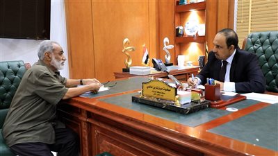 محافظ حضرموت يناقش أوضاع مراكز غسيل الكلى في مدينتي المكلا والشحر