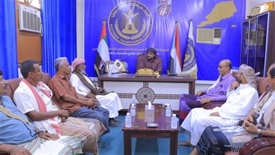 رئيس تنفيذية انتقالي وادي وصحراء حضرموت يلتقي رئيس التوجيه المعنوي بالقوات المسلحة الجنوبية