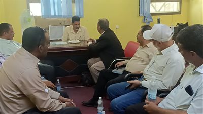 فريق التوجيه والرقابة الرئاسي يطلع على سير عمل مكتب الواجبات في لحج 