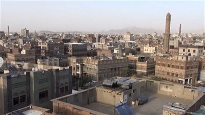 مليشيا الحوثي تغلق 1300 عيادة بصنعاء 