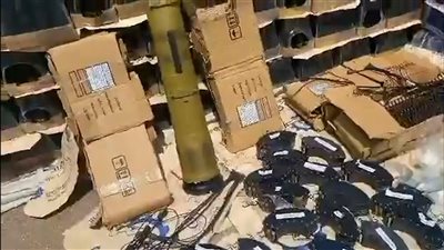 ضبط سفينة إيرانية تحمل أسلحة في طريقها للحوثيين بالقرب من باب المندب