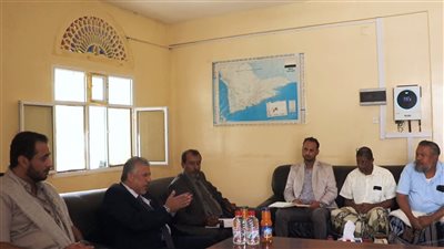 فريق التوجيه الرئاسي يطلع على سير عمل مكتب الهيئة العامة للتأمينات والمعاشات بالمهرة