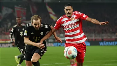 الدوري الألماني.. بايرن ميونيخ يتفادى الهزيمة بصعوبة