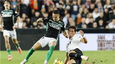 الدوري الإسباني.. فالنسيا يتعادل مع ريال بيتيس