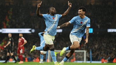 الدوري الإنجليزي.. مانشستر سيتي يضرب بقوة ويهزم ليفربول بثلاثية