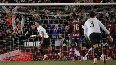 الدوري الإسباني.. فالنسيا يتغلب على ليفانتي بهدف وحيد 