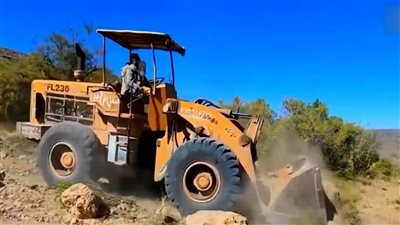 مليشيا الحوثي تستحدث مواقع جديدة لتخزين الأسلحة بمديريتي السياني والسبرة في إب 