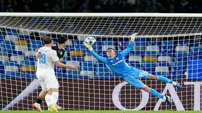 أبطال أوروبا .. نابولي يهزم كاراباخ بثنائية نظيفة 