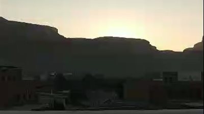 انفجار وإطلاق نار كثيف داخل محيط المنطقة العسكرية الأولى في سيئون