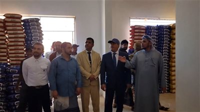 الثقلي والوالي يدشنان افتتاح متجر في سقطرى دعماً للحركة الاقتصادية والاستثمار