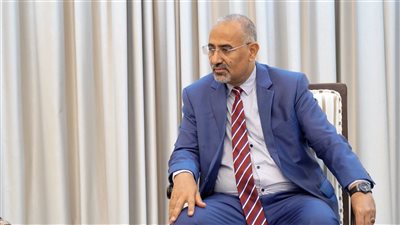 الرئيس الزُبيدي يستقبل وفداً من أبناء المهرة ويجدد دعمه لتمكين أبناء المحافظة من إدارة شؤونهم