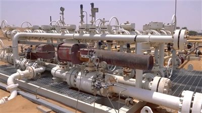 القوات المسلحة تتسلم حماية منشأة العقلة النفطية بمحافظة شبوة