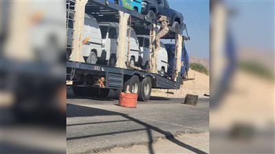 القوات المسلحة الجنوبية تؤمّن المدخل الشرقي لوادي وصحراء حضرموت وتباشر تفتيشا دقيقا للمركبات