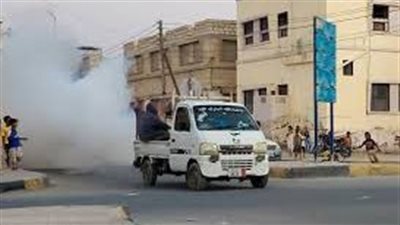 حملة مكثفة للرش الضبابي لمكافحة البعوض الناقل للحميات الفيروسية بالشحر