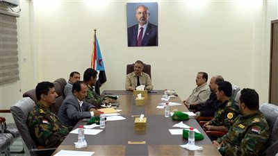 اللجنة الأمنية بالعاصمة عدن تناقش الخطة الأمنية لعام 2026 وتعزيز التنسيق بالمنافذ