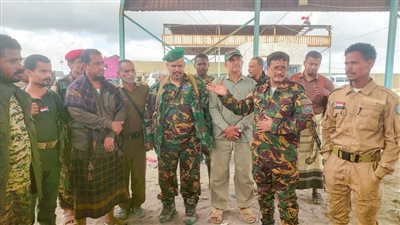 قيادات من الحزام الأمني ومكافحة الإرهاب يتفقدون النقاط الأمنية في أبين للاطلاع على مستوى الجاهزية