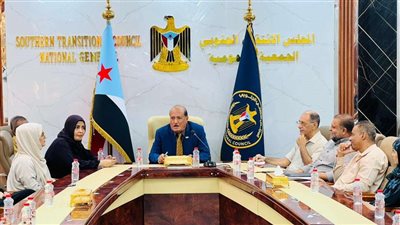 هرهرة يلتقي شباب العاصمة عدن ويناقش أبرز همومهم وتطلعاتهم