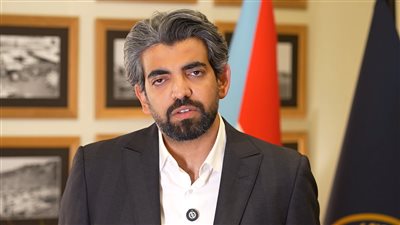 البيض لـ ان بي سي الأميركية: نحمل السعودية مسؤولية تسليم باب المندب لمليشيا الحوثيين