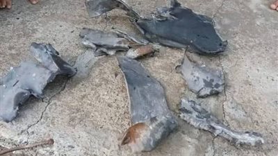 مليشيا الحوثي تستهدف سوق الحيمة في المضاربة بلحج بصاروخ باليستي