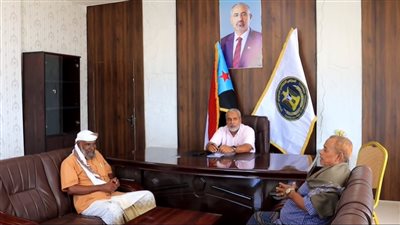 اليهري يلتقي المناضل فؤاد بن دهري ويشيد بأدواره النضالية